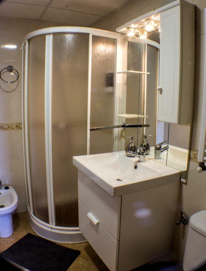 Apartamento Del Pintor | Santiago Apartment Granada Luaran gambar